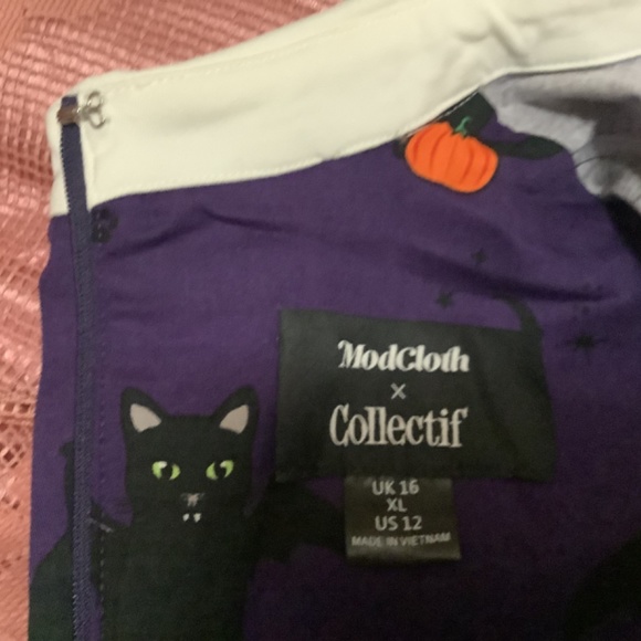 ModCloth x Collectif Black Cat Halloween Dress - Picture 9 of 9